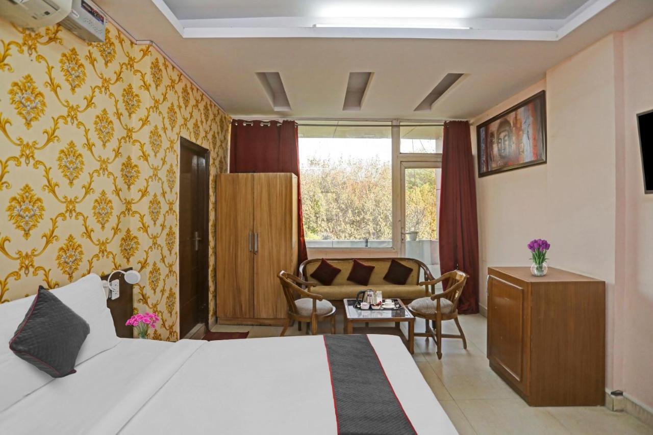 Hotel O Shivam Guest House Nueva Delhi Exterior foto