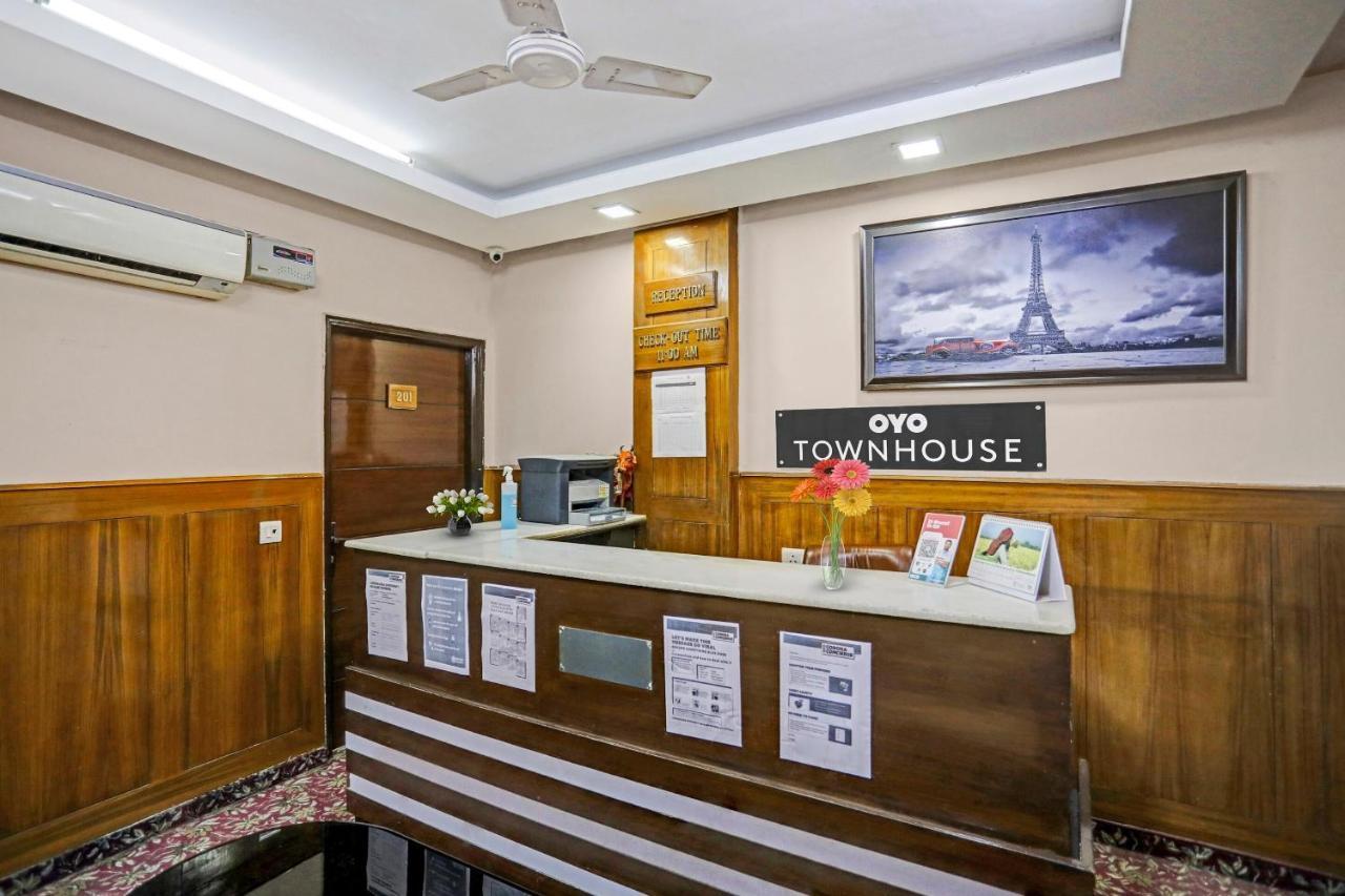 Hotel O Shivam Guest House Nueva Delhi Exterior foto