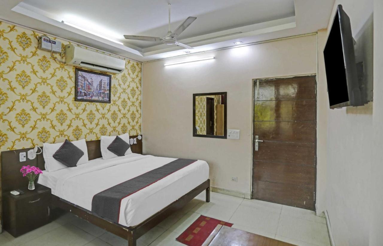 Hotel O Shivam Guest House Nueva Delhi Exterior foto