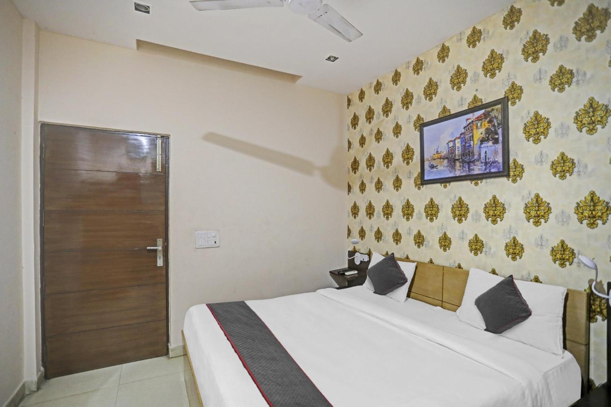 Hotel O Shivam Guest House Nueva Delhi Exterior foto