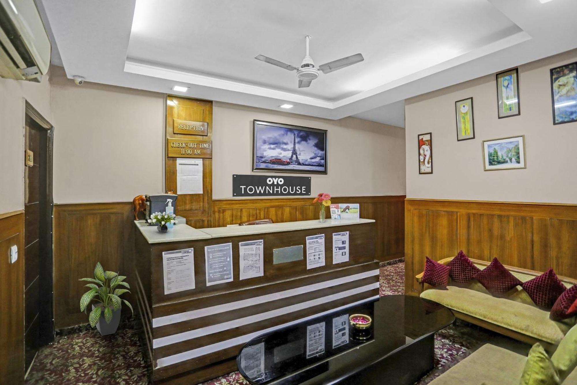 Hotel O Shivam Guest House Nueva Delhi Exterior foto