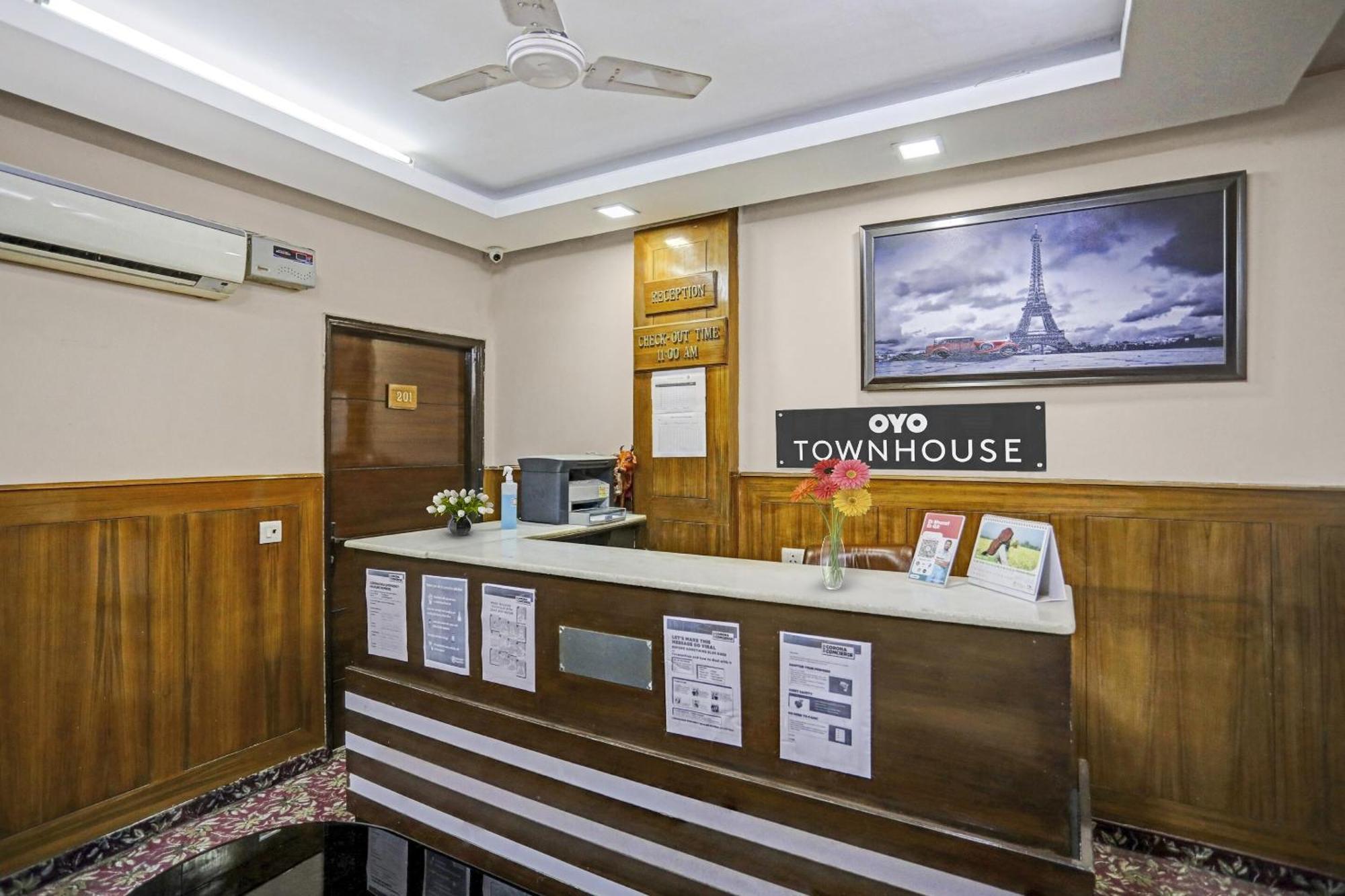 Hotel O Shivam Guest House Nueva Delhi Exterior foto