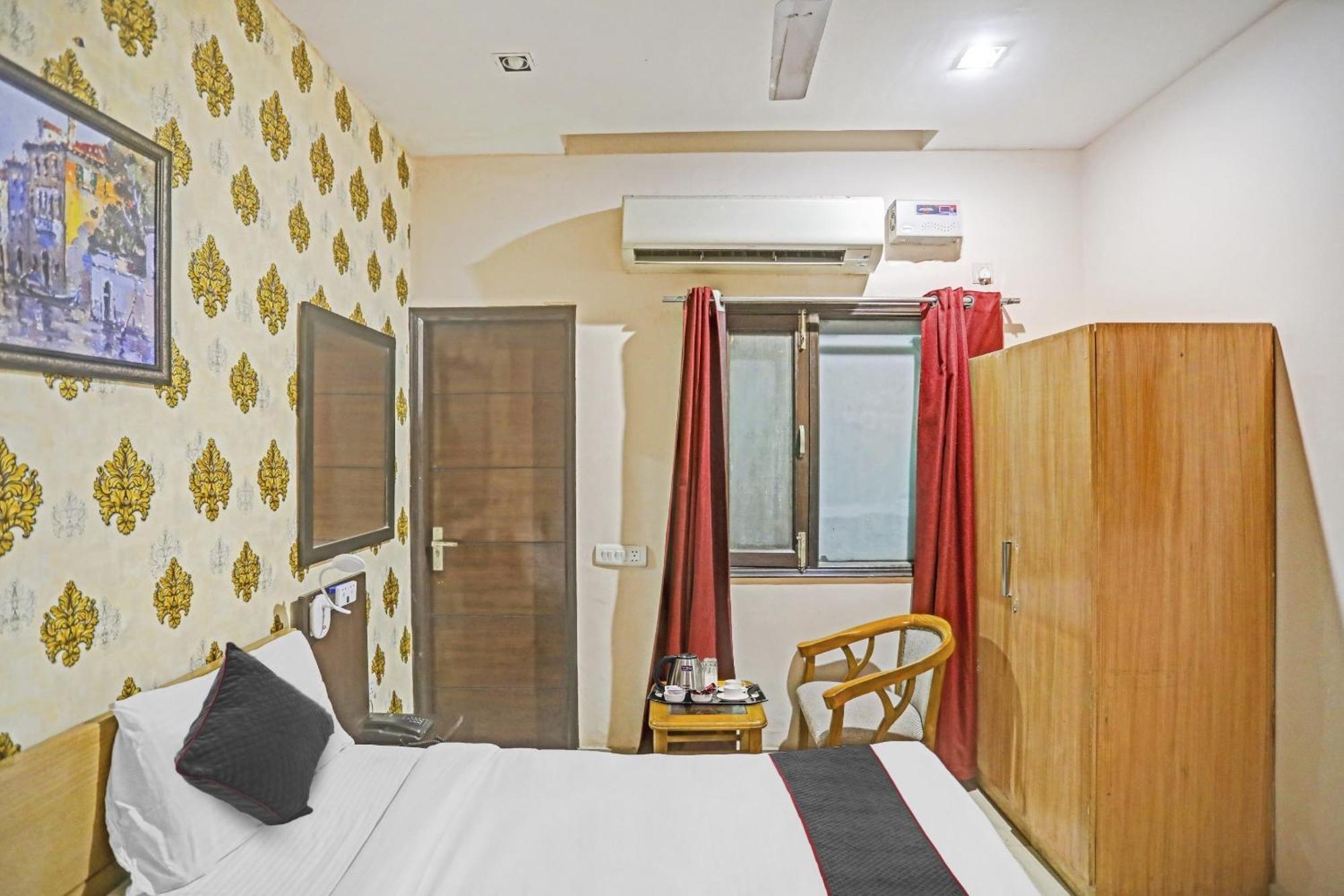 Hotel O Shivam Guest House Nueva Delhi Exterior foto